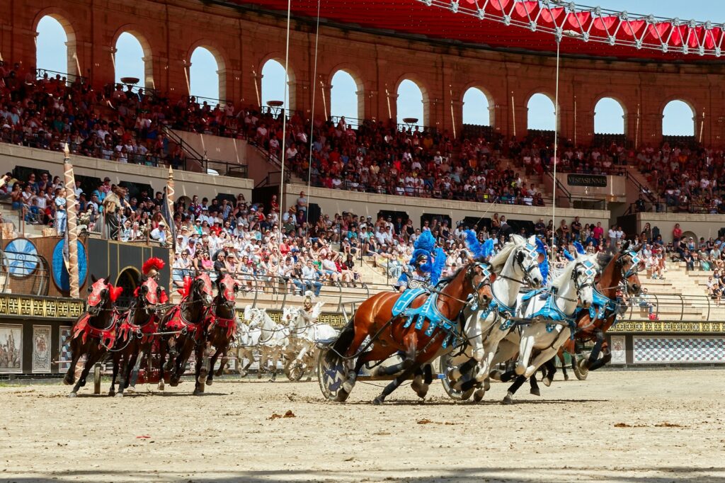 Reportage spectacle Puy du Fou - course de chars romains dans l'arène